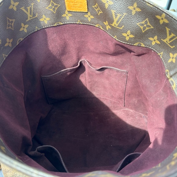 LOUIS VUITTON Monogram Melie Hobo-Authentic - Picture 8 of 12